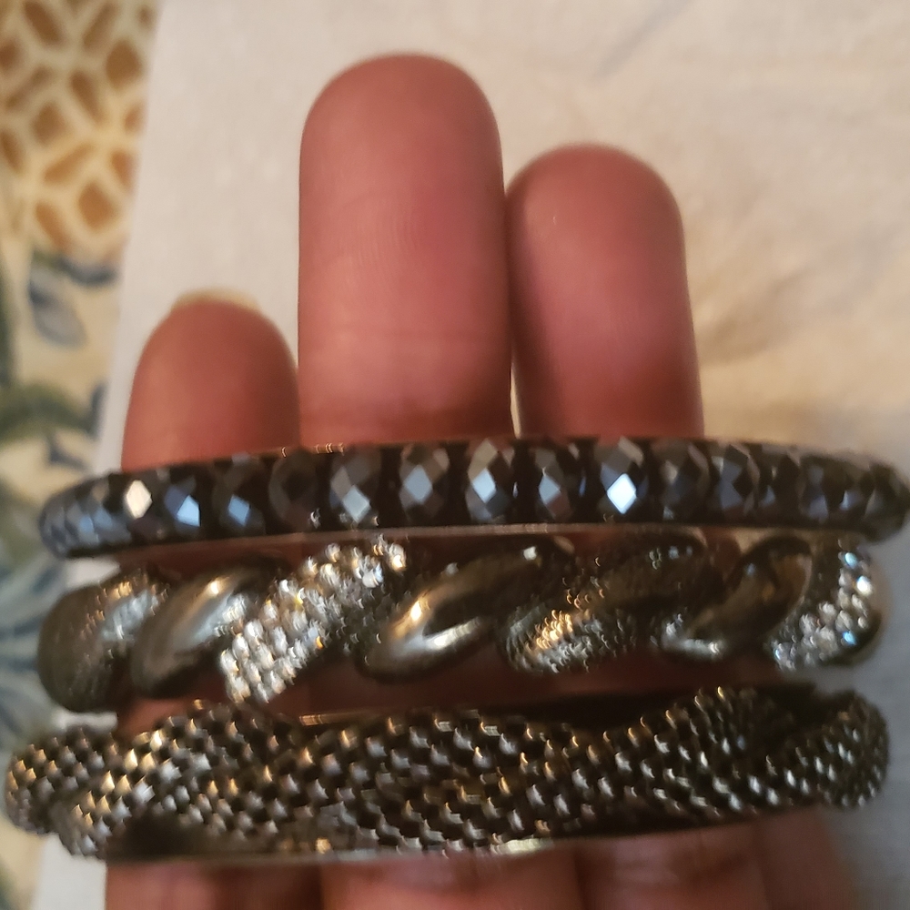 1 Set of Bracelets.